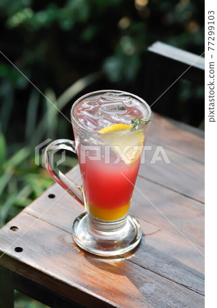 lemon soda or tonic, soda and lime slice lemon soda or tonic, soda and lime slice 77299103