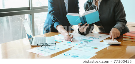 Asian business adviser meeting to analyze and discuss the situation on the financial report in the meeting room.Investment Consultant,Financial Consultant,Financial advisor and accounting concept Asian business adviser meeting to analyze and discuss the situation on the financial report in the meeting room.Investment Consultant,Financial Consultant,Financial advisor and accounting concept 77300435