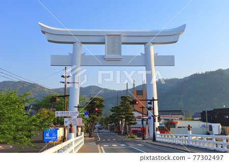 [Shimane Prefecture] Izumo Taisha Otorii 77302497