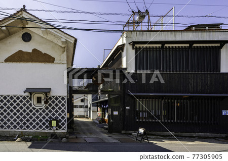 Chizu Inn Suwa Sake Brewery, Chizu Town, Yazu District, Tottori Prefecture 77305905