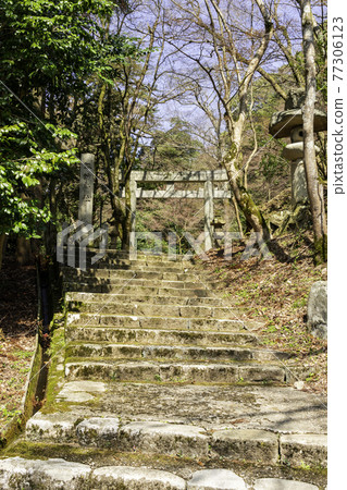 Chizu-juku Suwa Shrine approach to Chizu-cho, Yazu-gun, Tottori Prefecture Chizu-juku Suwa Shrine approach to Chizu-cho, Yazu-gun, Tottori Prefecture 77306123