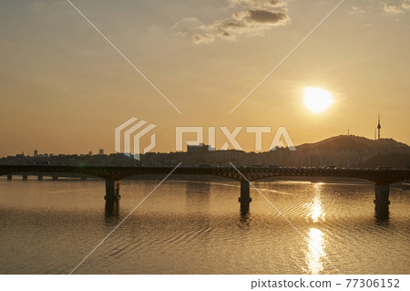 N Seoul Tower, Namsan Tower, Namsan, Seongsu Bridge, Seongdong-gu, Han River, Seoul N Seoul Tower, Namsan Tower, Namsan, Seongsu Bridge, Seongdong-gu, Han River, Seoul 77306152