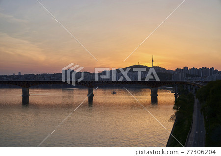 N Seoul Tower, Namsan Tower, Namsan, Seongsu Bridge, Seongdong-gu, Han River, Seoul N Seoul Tower, Namsan Tower, Namsan, Seongsu Bridge, Seongdong-gu, Han River, Seoul 77306204