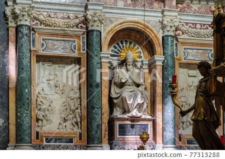 The Column of the Immaculate Conception, is a nineteenth-century monument depicting the Blessed Virgin Mary, located in Piazza Mignanelli and Piazza di Spagna. Rome, Italy. The Column of the Immaculate Conception, is a nineteenth-century monument depicting the Blessed Virgin Mary, located in Piazza Mignanelli and Piazza di Spagna. Rome, Italy. 77313288