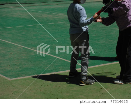 Children's soft tennis practice scene ~ Soft tennis practice scene 77314625