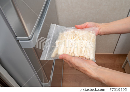 可以冷凍保存的金針菇 照片素材 圖片 圖庫 可以冷凍保存的金針菇 照片素材 圖片 圖庫
