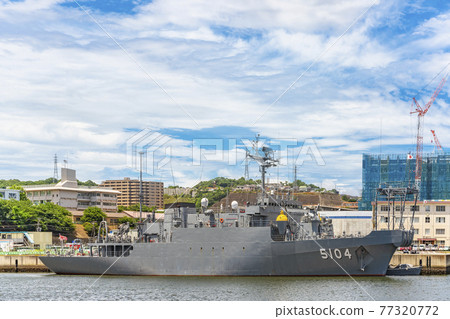 [神奈川/橫須賀] 停泊在橫須賀海軍設施的海洋觀測船“若狹”AGS-5104。 77320772