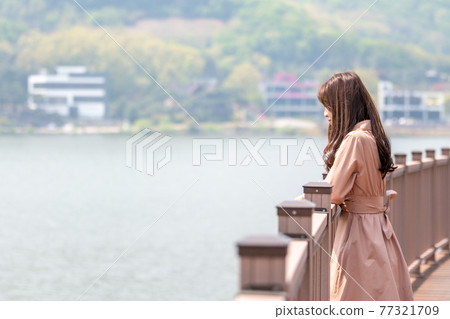 生活方式 女人 面具 生活方式 女人 面具 77321709