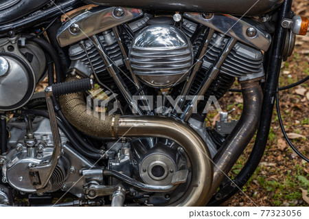 Motorcycle engine Motorcycle engine 77323056