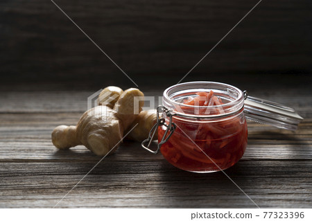 Red pickled ginger Red pickled ginger 77323396