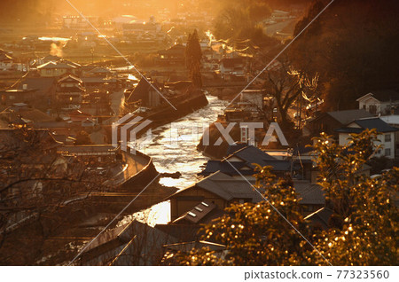 大分長湯溫泉街的夜景 77323560