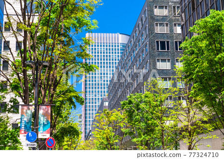 《東京》丸之內辦公區，初夏 77324710