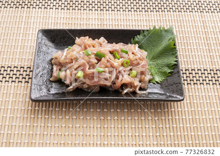 Seared horse mackerel Seared horse mackerel 77326832