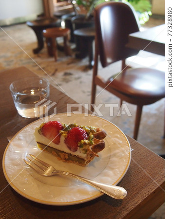 Afternoon tea  77328980