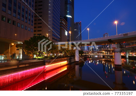 Night view from Nakanoshima Garden Bridge 77335197