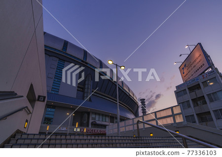 雨後，大阪巨蛋周圍，夜景，初夏[2021年5月] 77336103