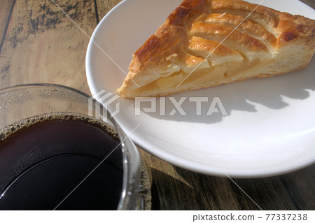 蘋果派和咖啡 77337238
