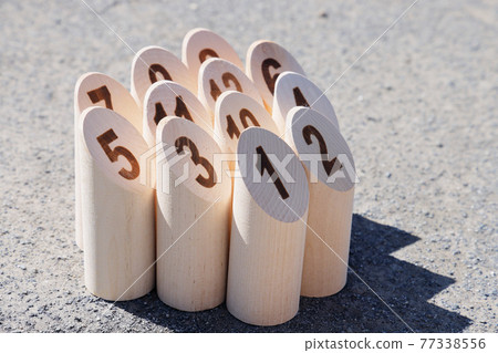 莫爾基(Mölkky),傳統的芬蘭運動 莫爾基(Mölkky),傳統的芬蘭運動 77338556