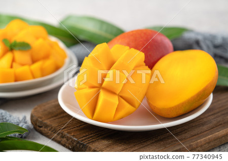 Mango Sunshine Fruit Taiwan Taiwan fruit mango マンゴー Mango Sunshine Fruit Taiwan Taiwan fruit mango マンゴー 77340945