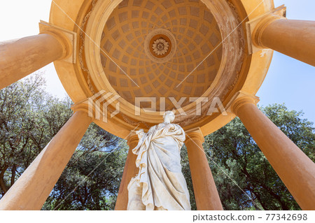 Rotunda with sculpture in Park of the Labyrinth of Horta (Parc del Laberint d'Horta) Rotunda with sculpture in Park of the Labyrinth of Horta (Parc del Laberint d'Horta) 77342698