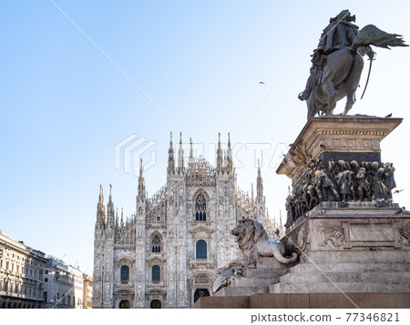 view of Milan Cathedral from Monument in morning 77346821