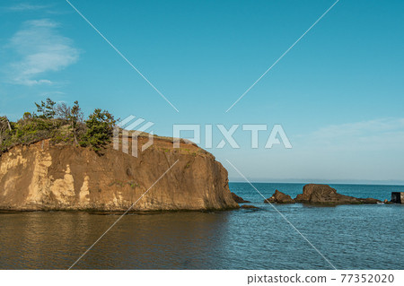 Oiwa, Shioya Beach, Kaga City, Ishikawa Prefecture Oiwa, Shioya Beach, Kaga City, Ishikawa Prefecture 77352020