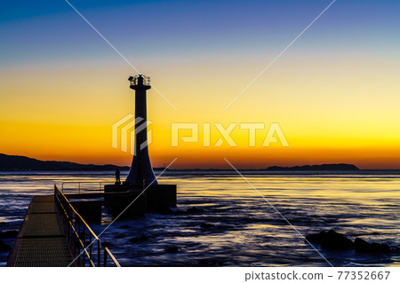 After sunset at Sezumesaki Lighthouse [Minamishimabara City, Nagasaki Prefecture] 77352667