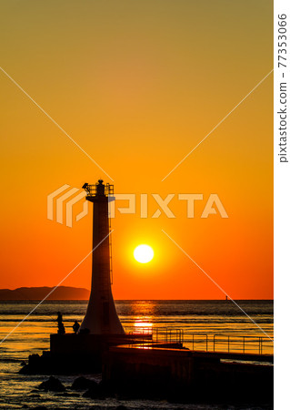 Sunset at Sezumesaki Lighthouse [Minamishimabara City, Nagasaki Prefecture] 77353066