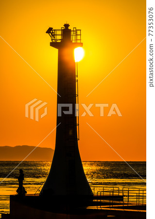 Sunset at Sezumesaki Lighthouse [Minamishimabara City, Nagasaki Prefecture] 77353076