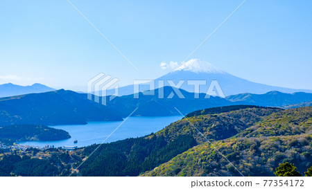 Mt. Fuji seen from Mt. Daikan (April) 77354172