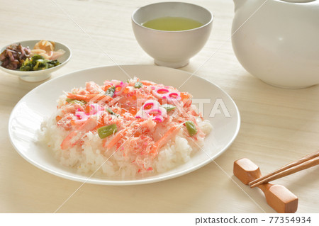 chirashi sushi  77354934