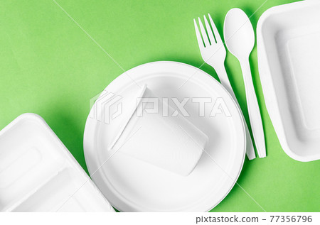 Eco friendly biodegradable paper disposable for packaging food and paper glass. Eco friendly biodegradable paper disposable for packaging food and paper glass. 77356796