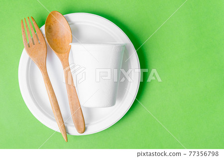 Eco friendly biodegradable paper disposable for packaging food and paper glass. 77356798
