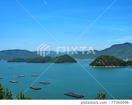 從岡山縣備前市的藍線上看片神灣的景色 77360096