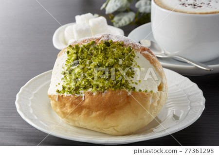 意大利羅馬傳統糖果“Maritozzo” 77361298