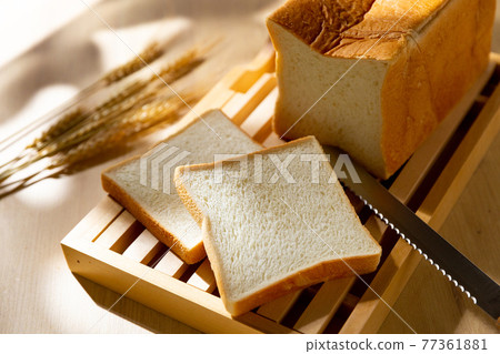 Pan brand image 77361881