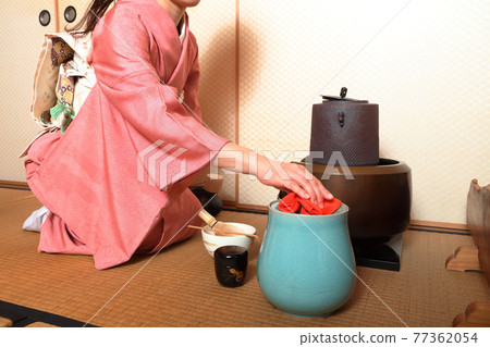 Tea ceremony 77362054