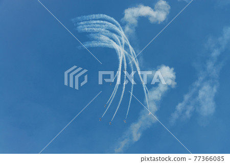Italian Air Force Acrobat Team "Frecce Tricolori" Rainfall 77366085