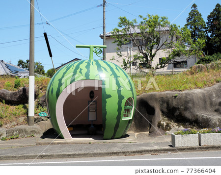 Fruit bus stop Tsuikiri Suika, National Highway 207, Konagai-cho, Isahaya City, Nagasaki Prefecture Fruit bus stop Tsuikiri Suika, National Highway 207, Konagai-cho, Isahaya City, Nagasaki Prefecture 77366404
