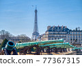 Cannons outside Les Invalides and The Eiffel Tower - Paris, Fran 77367315