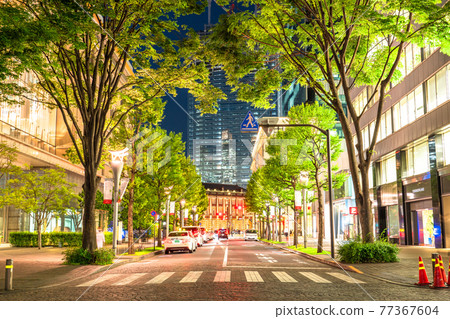 《Tokyo》 Night view of Marunouchi office district, early summer 《Tokyo》 Night view of Marunouchi office district, early summer 77367604