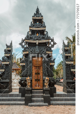 Small Hindu Temple, Nusa penida island, Bali Indonesia Small Hindu Temple, Nusa penida island, Bali Indonesia 77370017