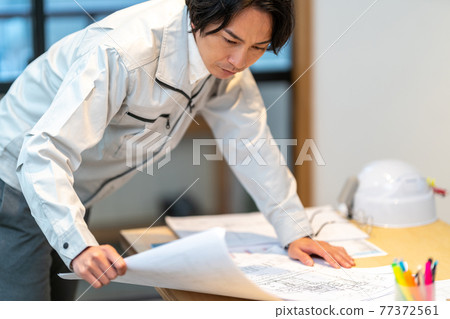 Construction supervision who confirms the construction drawing 77372561