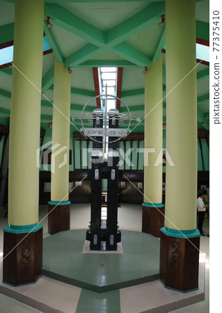 Equator monument in Pontianak, Indonesia Equator monument in Pontianak, Indonesia 77375410