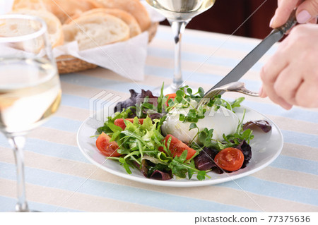 Mozzarella cheese with vegetables 77375636