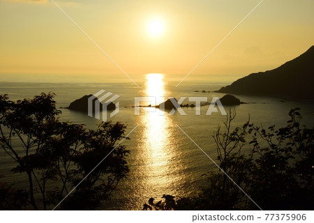 奄美大島錦禦三聯神落日 奄美大島錦禦三聯神落日 77375906