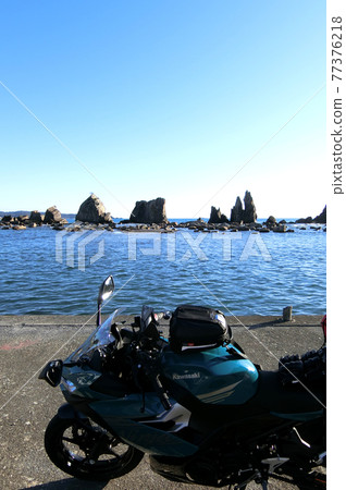 Hashiguiiwa and motorcycles 77376218