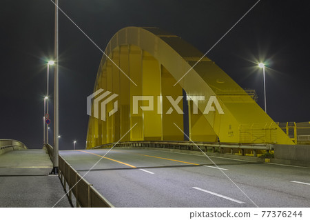 夜晚的泉大津橋 77376244