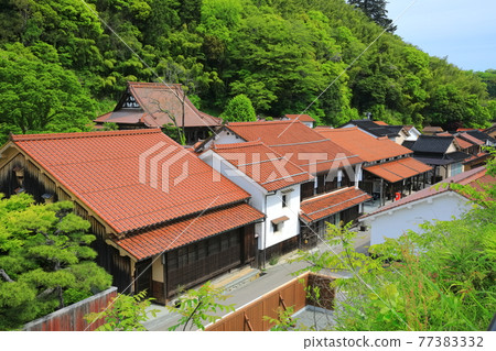 [Shimane Prefecture] Townscape of Ishishu tiles in Omori silver mine (Iwami silver mine) 77383332