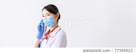 A nurse who is contacted for an emergency A nurse who is contacted for an emergency 77384022